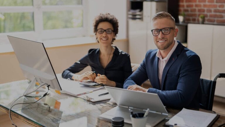 Cumplimiento Normativo Multilingüe en el Sector Financiero Español: Claves para Grandes Empresas